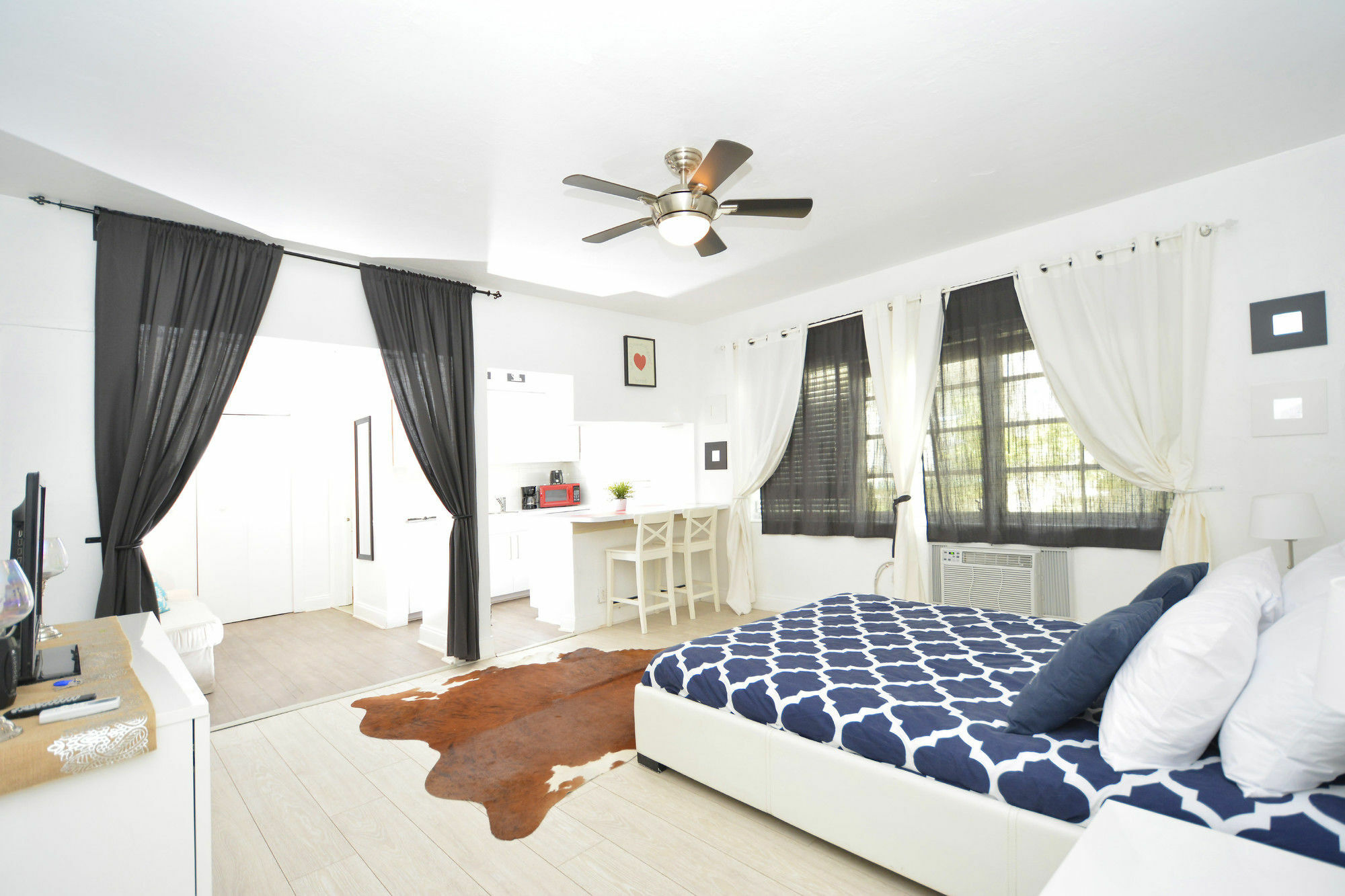 761 South Beach Apartments ไมอามีบีช ภายนอก รูปภาพ