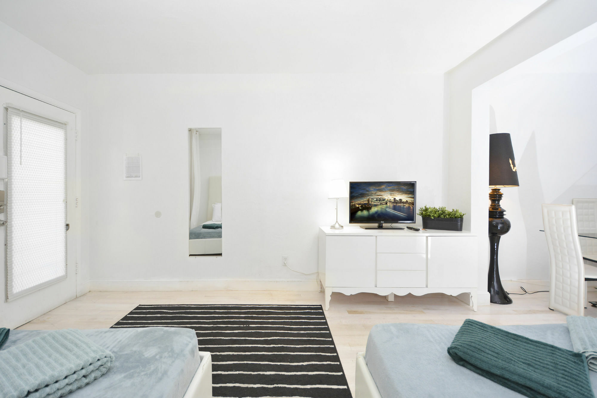 761 South Beach Apartments ไมอามีบีช ภายนอก รูปภาพ