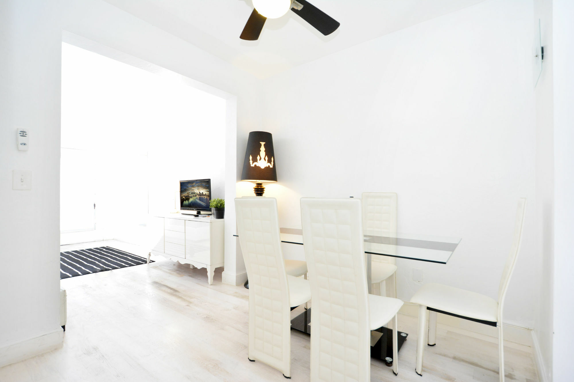 761 South Beach Apartments ไมอามีบีช ภายนอก รูปภาพ